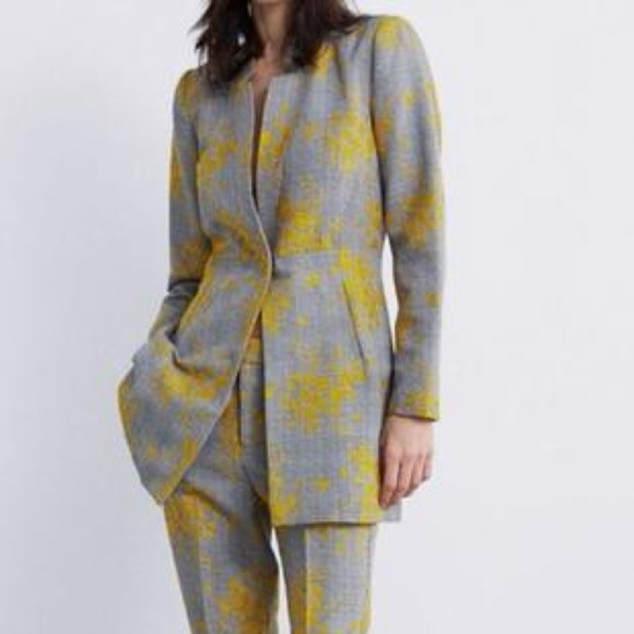 Blogger’s Favorite Zara XS Jacquard Plaid Long Jacket. - Picture 6 of 16